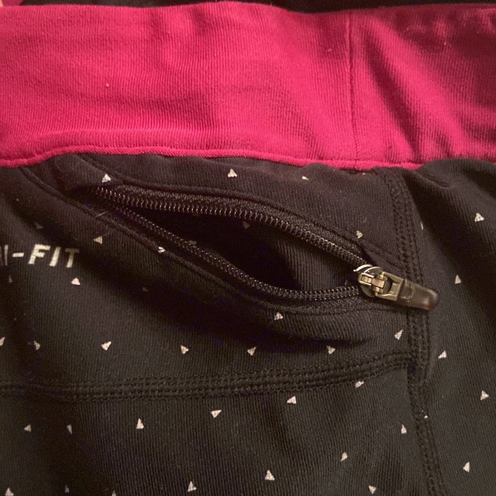 Nike Capris - Picture 5 of 5